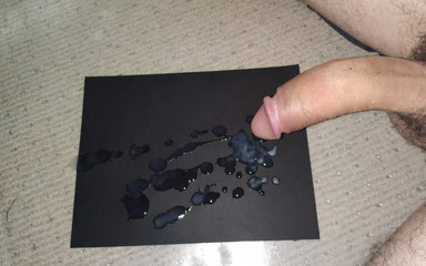 Curved One: Lång vit kuk sprutande spermier