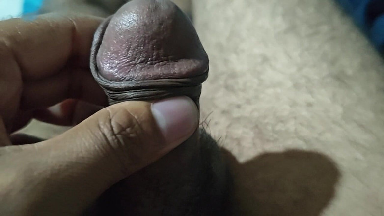 Hot Chilli 2025: Big Penis Asian Boy Cumout at Home