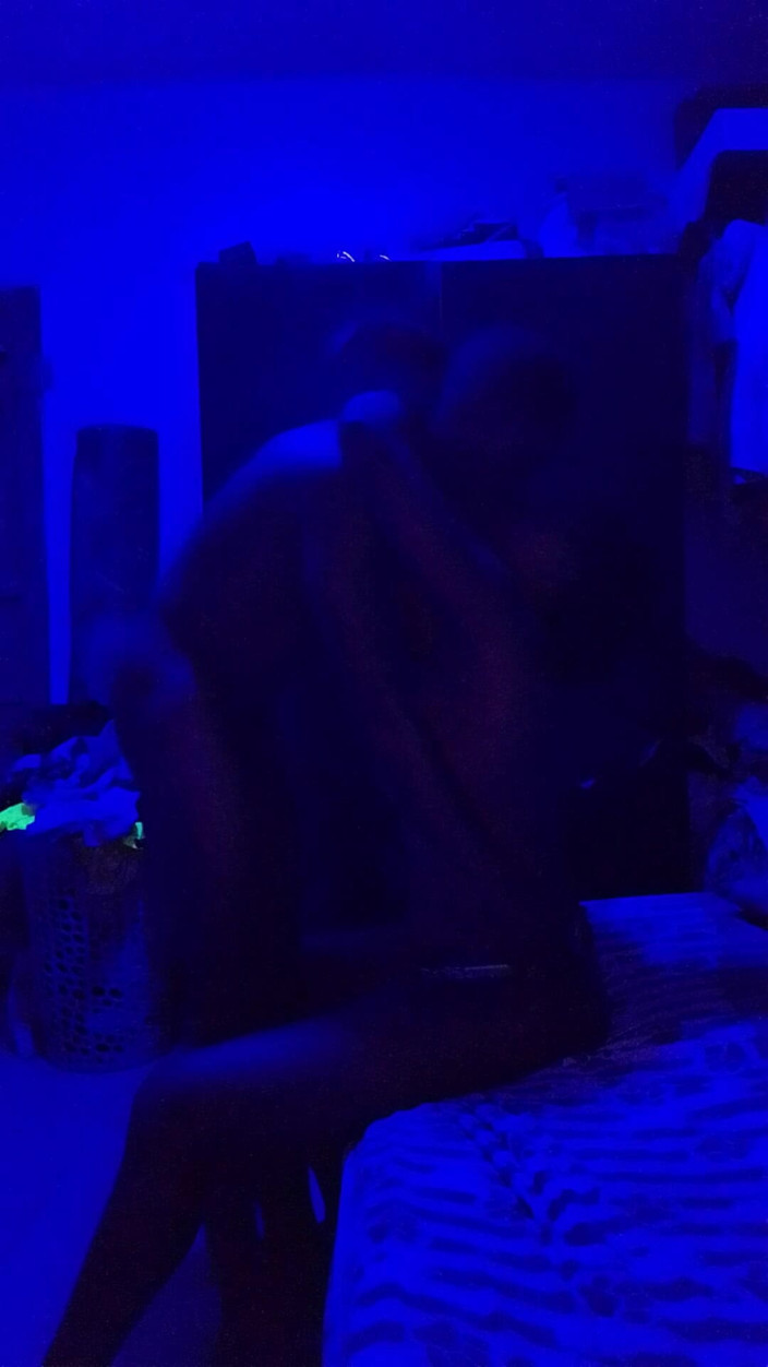 Best Queen: Date Night in Blue View