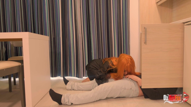 OlxRedFox: Fucking plumber for help in the kitchen