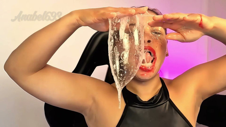 anabel693: Saliva Bubble Queen