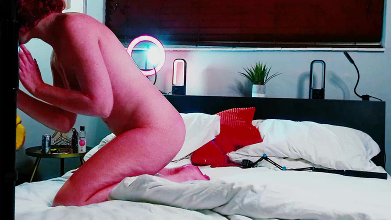 Smash Thots Films: Я розбиваю руду філіппінську королеву з блідою дупою Вінтер Райлі