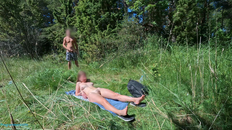 ProgrammersWife: Er spionierte mich aus und ich gab ihm einen handjob...