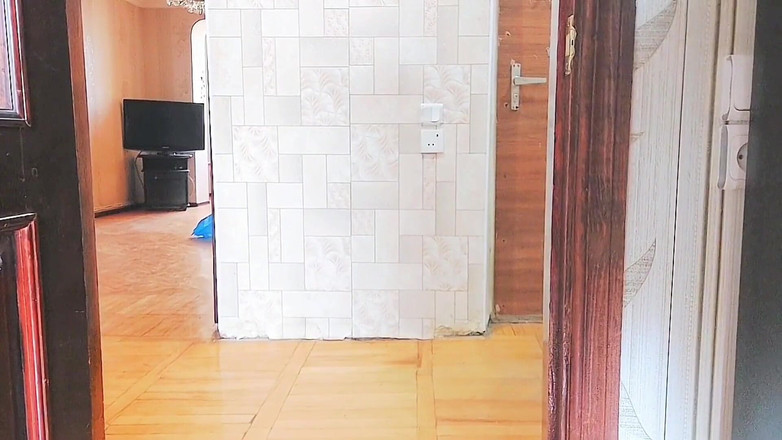 Kitty_Cross: 迷你热辣连衣裙娘娘腔人妖变装男同荡妇女郎白人大屁股腿恋物癖