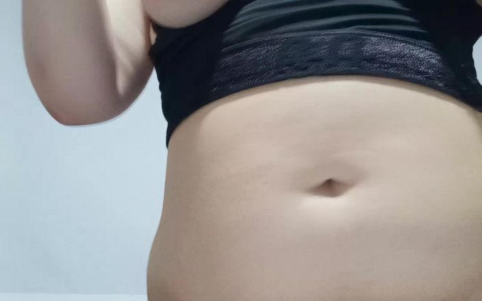 Nicole Passat: La formosa nicole ha le tette gonfie!