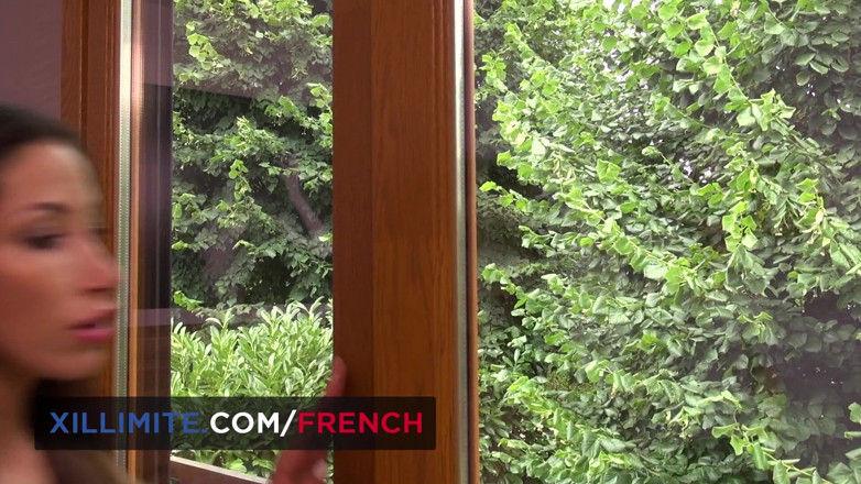 French girls at work: Sex date with small tits French girl Clea Gaultier