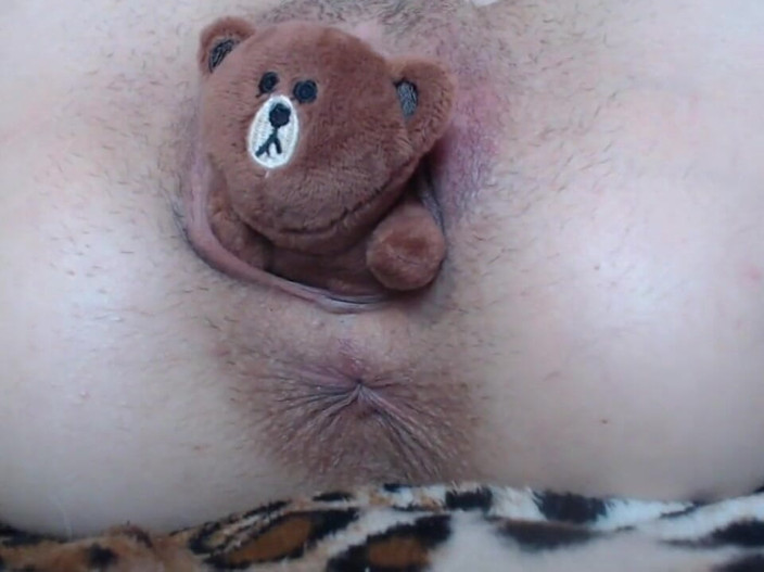 Cuteblonde666: 私のタイトな猫に茶色のテディおもちゃを詰める