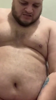 Honění v kancelářské koupelně