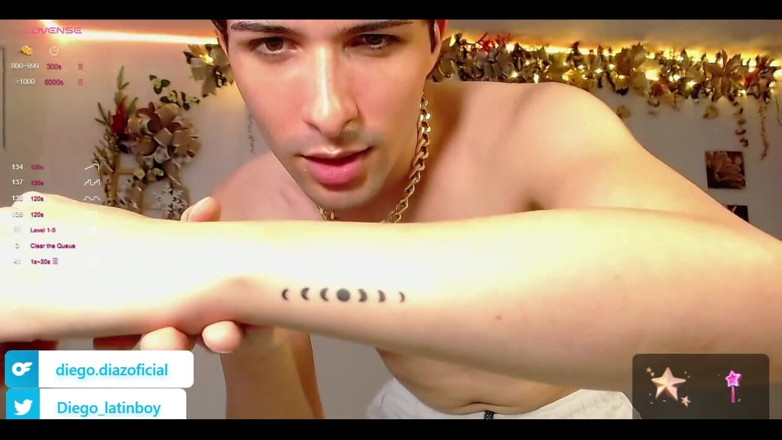 Diego_latinboy: Showing My Tattoos