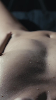 Permainan edging: Membuat saya hampir orgasme beberapa kali, sampai saya meledak