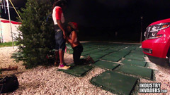 Naked Hustlers: Oh Pokok Krismas