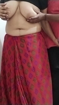 Bhabhi nakarm mnie mlekiem matki, a następnie zerżnął ją jak sukę