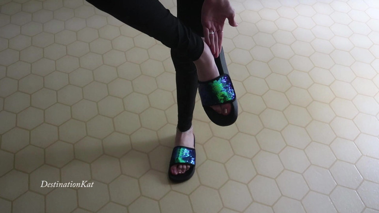 Destination Kat: Cummy Sandals