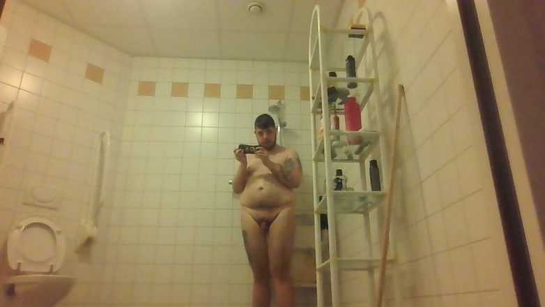 Ricovl261: 샤워 후 딜도를 잠시 빨아주는 뻑가는