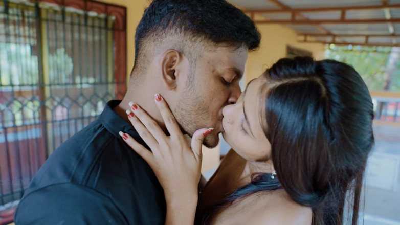 harry1: Индийская порнозвезда дези Санджана зовет своего бойфренда трахнуть огромным членом, когда она одна в доме