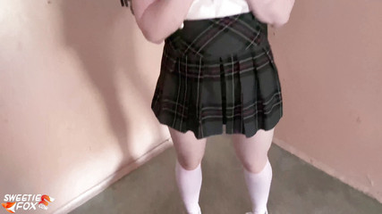 Sweetie Fox: Nevlastní sestra hluboce kouří a šuká na balkóně - přeskočená třída