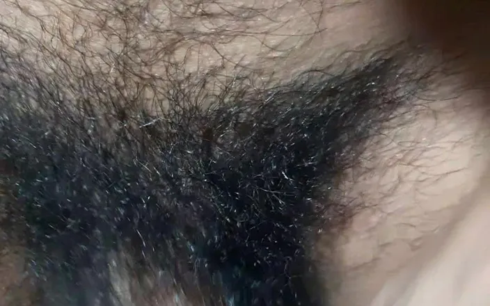 Che: Handjob Bathroom Big Desi Cock