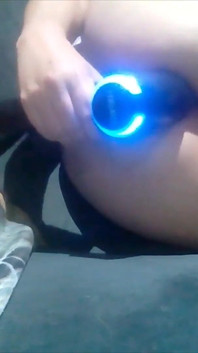 大きな戦利品曲線の熟女の尻のおもちゃとのクソ
