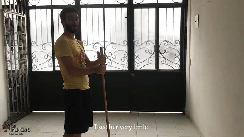 Emma vict: Моя соседка приглашает меня выпить кофе, и я в конечном итоге трахаю ее - порно на испанском