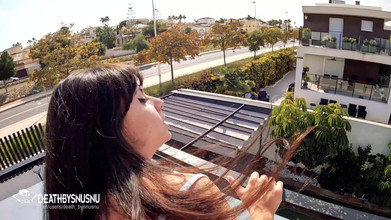 Pamsnusnu: Teman wanita minta saya untuk mengongkeknya di balkoni dan awak...