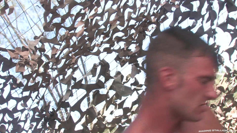 Raging Stallion: 무기에 의붓아들 의붓아들