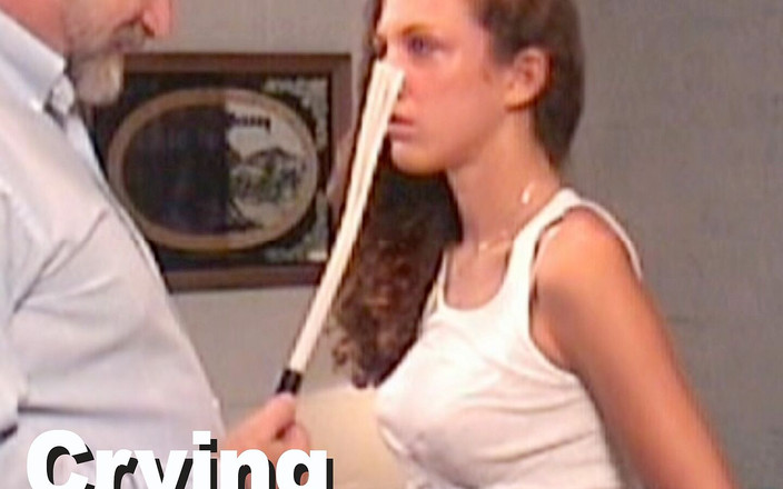 Picticon bondage and fetish: Nicole Redwing和 Master Len Sobbing 内裤被打屁股 Len650a