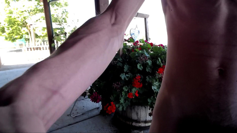Joe Iandola: Outdoor Show Piss Video