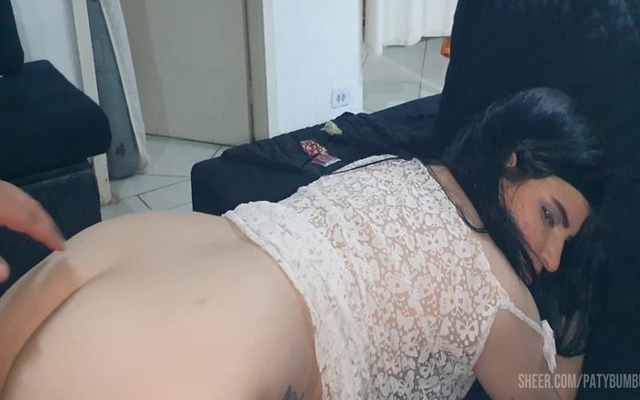 Paty Bumbum: Ho scopato l'amica di mia moglie mentre lei lavava i...