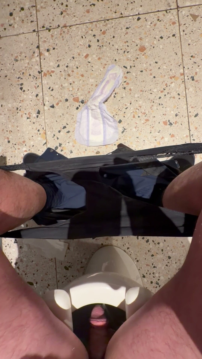 Takepad: Big Pad Change a Piss