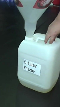 5 Litre Pee Collection with Rosella