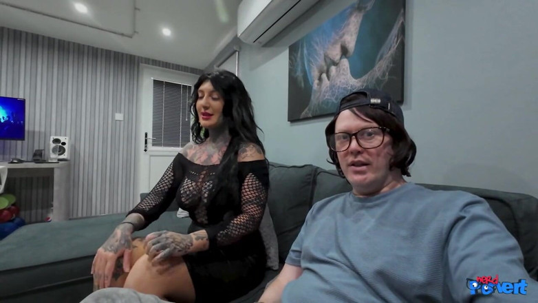 Nerd Pervert: Pixxie peach - sperma schluckende schlampe mit Ink