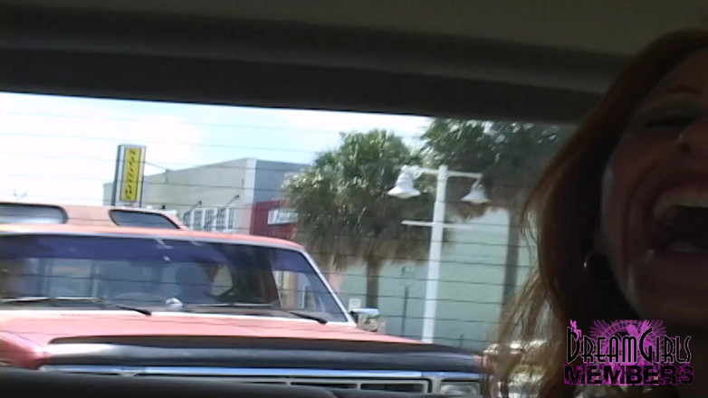 Dream Girls: विशाल स्तनों वाली Robyn Foxx के साथ ताम्पा में चमकाना