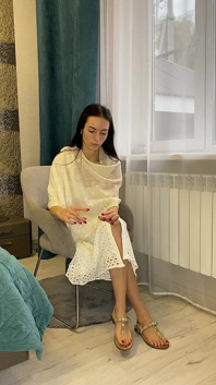Entraînement d’esclave des pieds, humiliation des toilettes