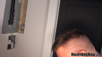 Hairy And Raw: Hairyandraw - harige mannen Marc Angelo en Zack Acland zonder condoom