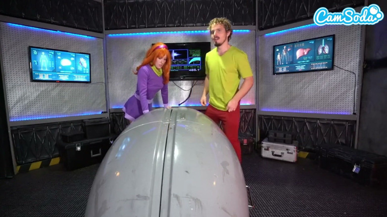 CamSoda: Scooby Dooby Doo! MILF Daphne Blake Fucked Hard by Shaggy...
