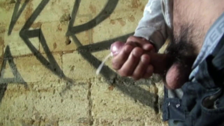 EXHIB BOYS: Two straight arabs exhib with their cock