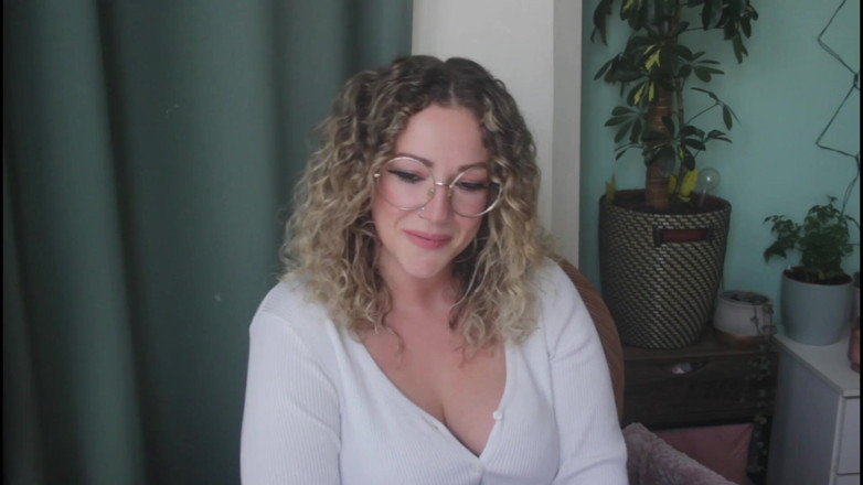 Sasha Curves: İş arkadaşı sana birden fazla orgazm yaşatıyor
