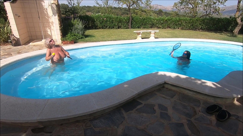 Cheyenne Rose 80: テニスが好きな人はいますか?