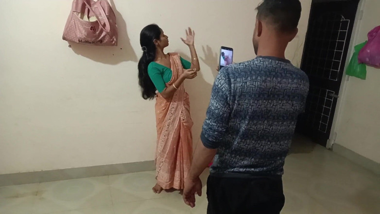 Easypron: गांव की हॉट लड़की parnita का उसके हुस्बेंड में सेक्स