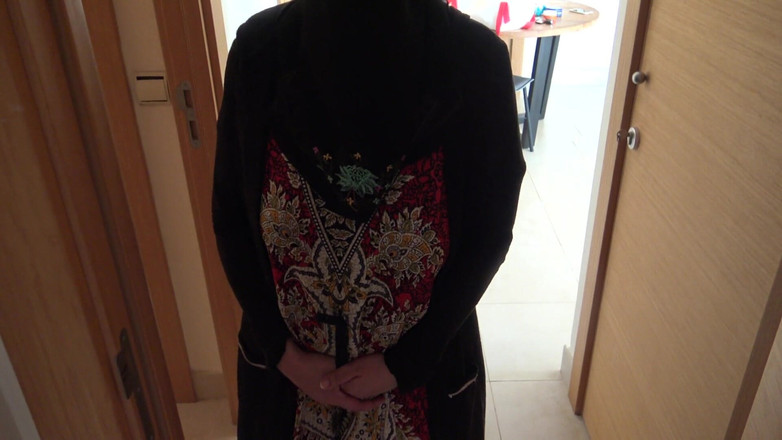 Souzan Halabi: Леді починає працювати в німецькому борделі