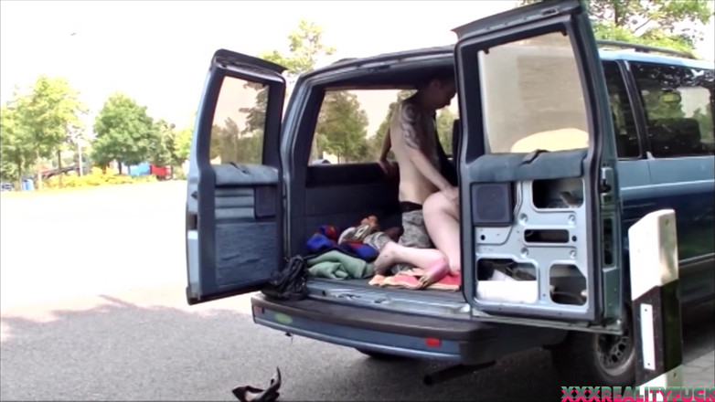 Czech Pornzone: Si jalang dari tempat letak kereta vol.7