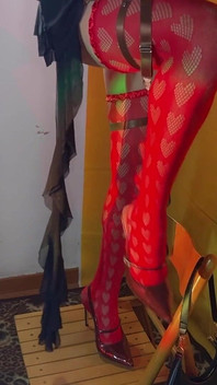 Femboy Takıntısı - Bölüm 5: Skin on Fire