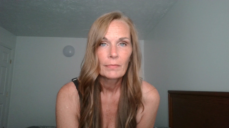 KimitheMilfMommy: Инструкция по дрочке сексуальной натуральной милфы