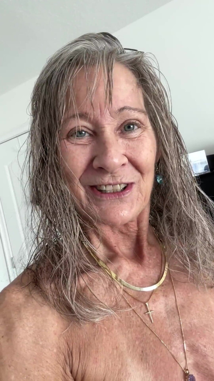 Leilani Lei: Selamat pagi!