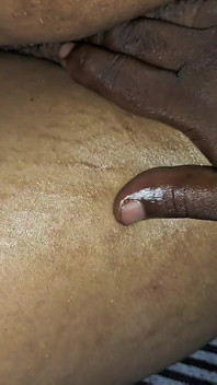El sexo de cuñado bhabhi con su cuñada en el culo nocturno es muy grande