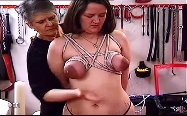House of lords and mistresses in the spanking zone: Nenek nyonya tahu cara mendominasi