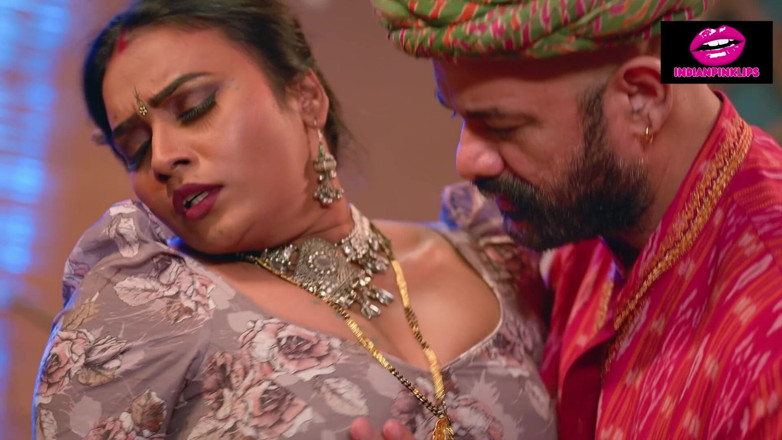 Indianpinklips: Indische sexy Bhabhi bedroog haar man en werd hard geneukt...
