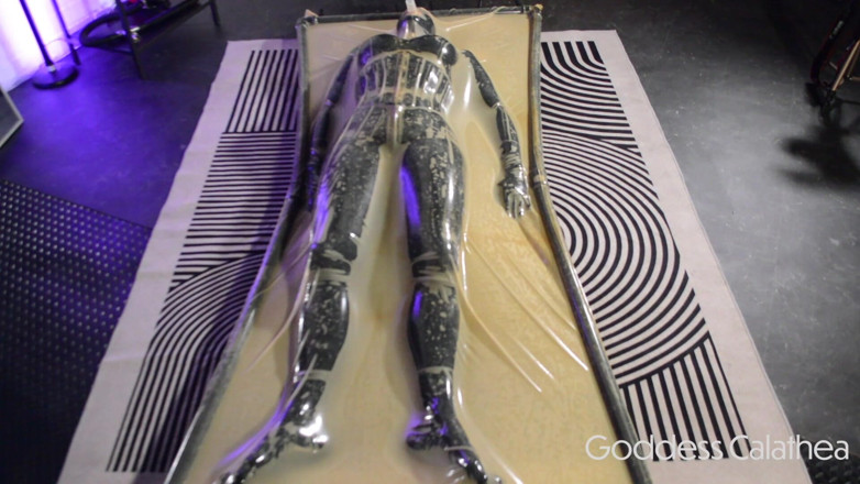 Goddess Calathea: Poupée en caoutchouc, sous vide, lit, film complet