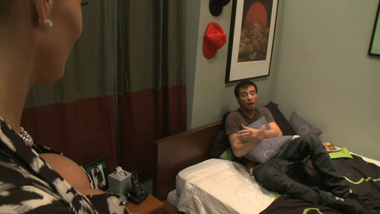 Pervy Studio: 十代の義理の息子は、ステップママによって自慰行為をキャッチ