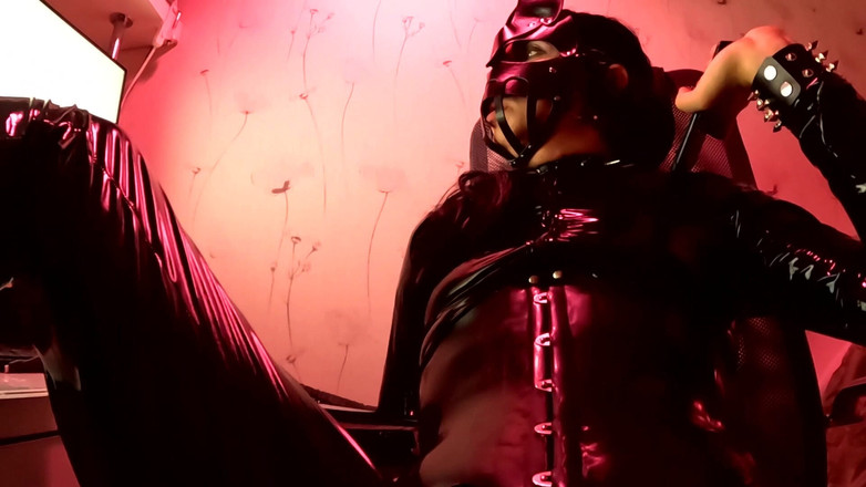 Tranny Bunny: 大鸡巴、变性人、奴隶、BDSM、火辣恋物癖